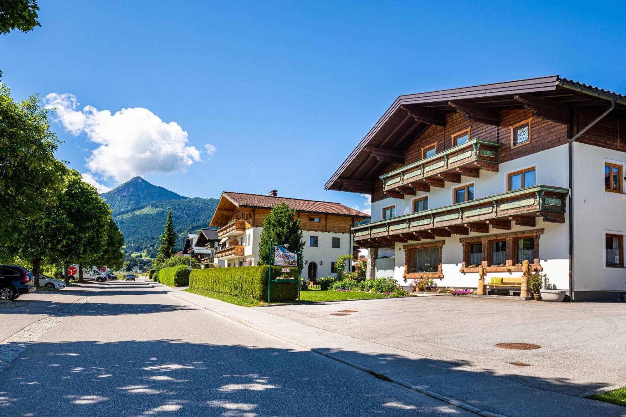 Im Gaestehaus Warter In Altenmarkt *